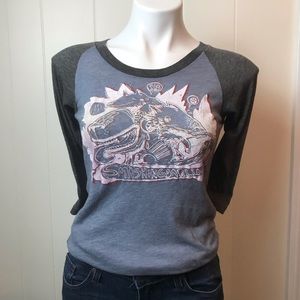 ALTERNATIVE VINTAGE SOFT HALF SLEEVE GRAPHIC TEE